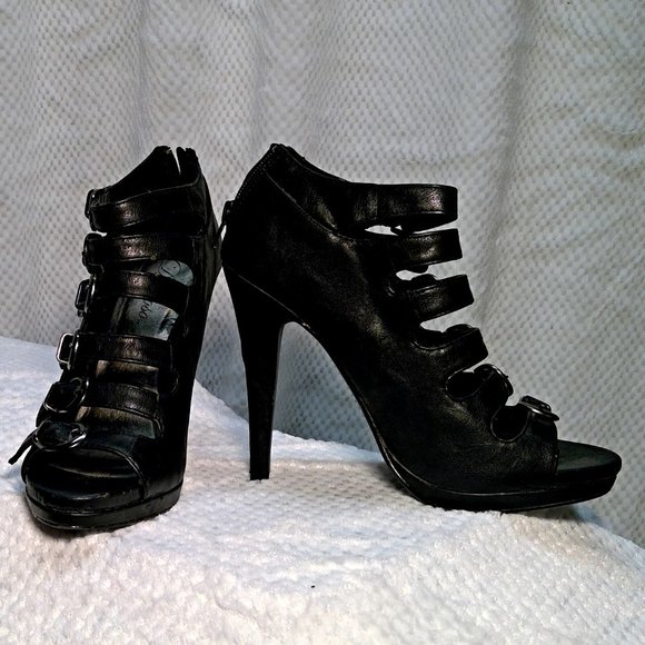 Delicioso Heels - Picture 3 of 9